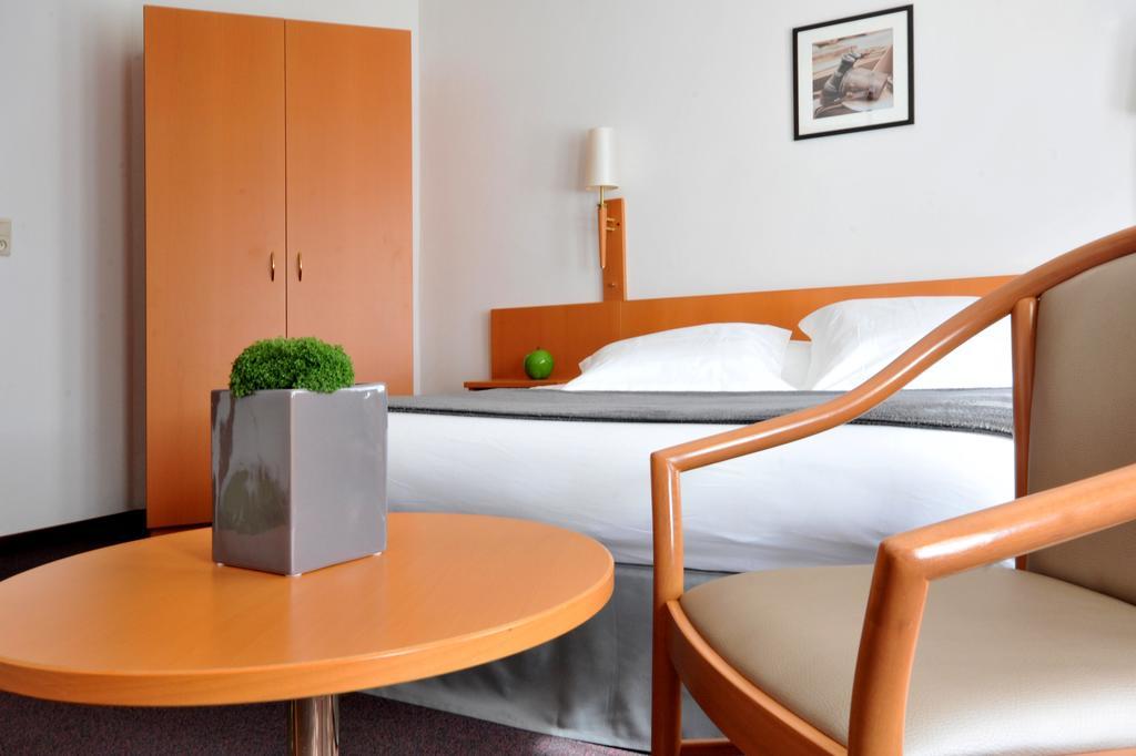 Hotel Du Perron Theux Værelse billede